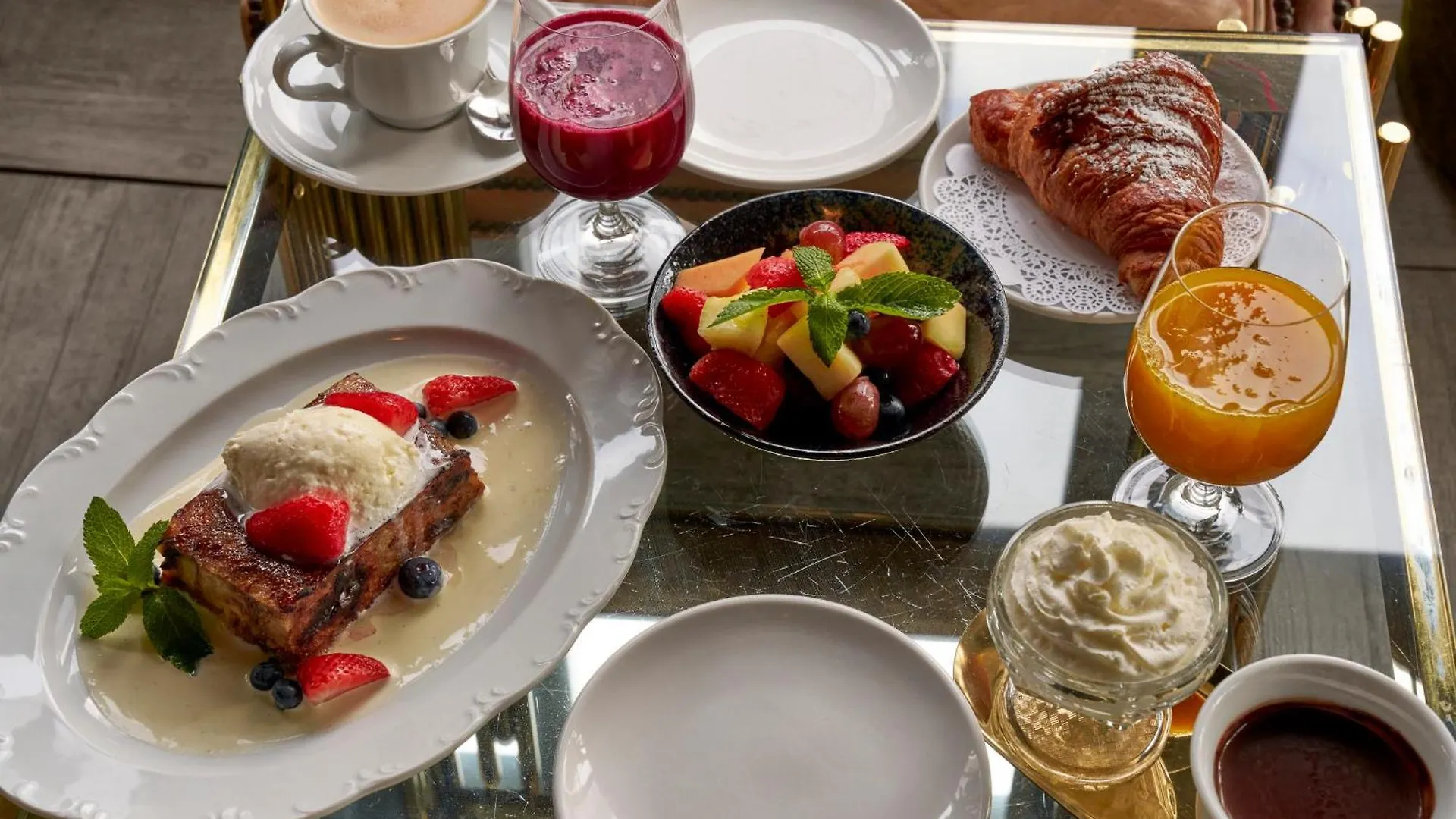 Le Meridien New York, Central Park Hotel